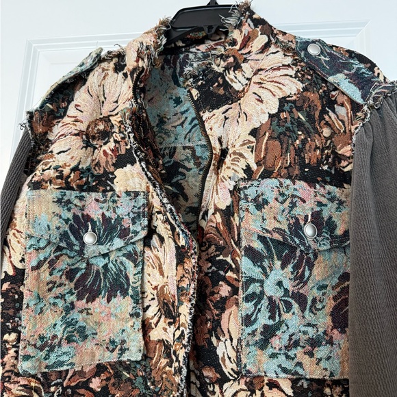 New POL Women's Floral Long Sleeve Shacket Sz small - Picture 6 of 6